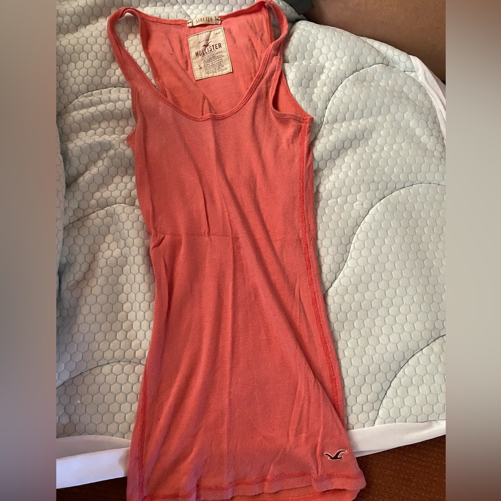 Hollister tank tops (2) pink and peach